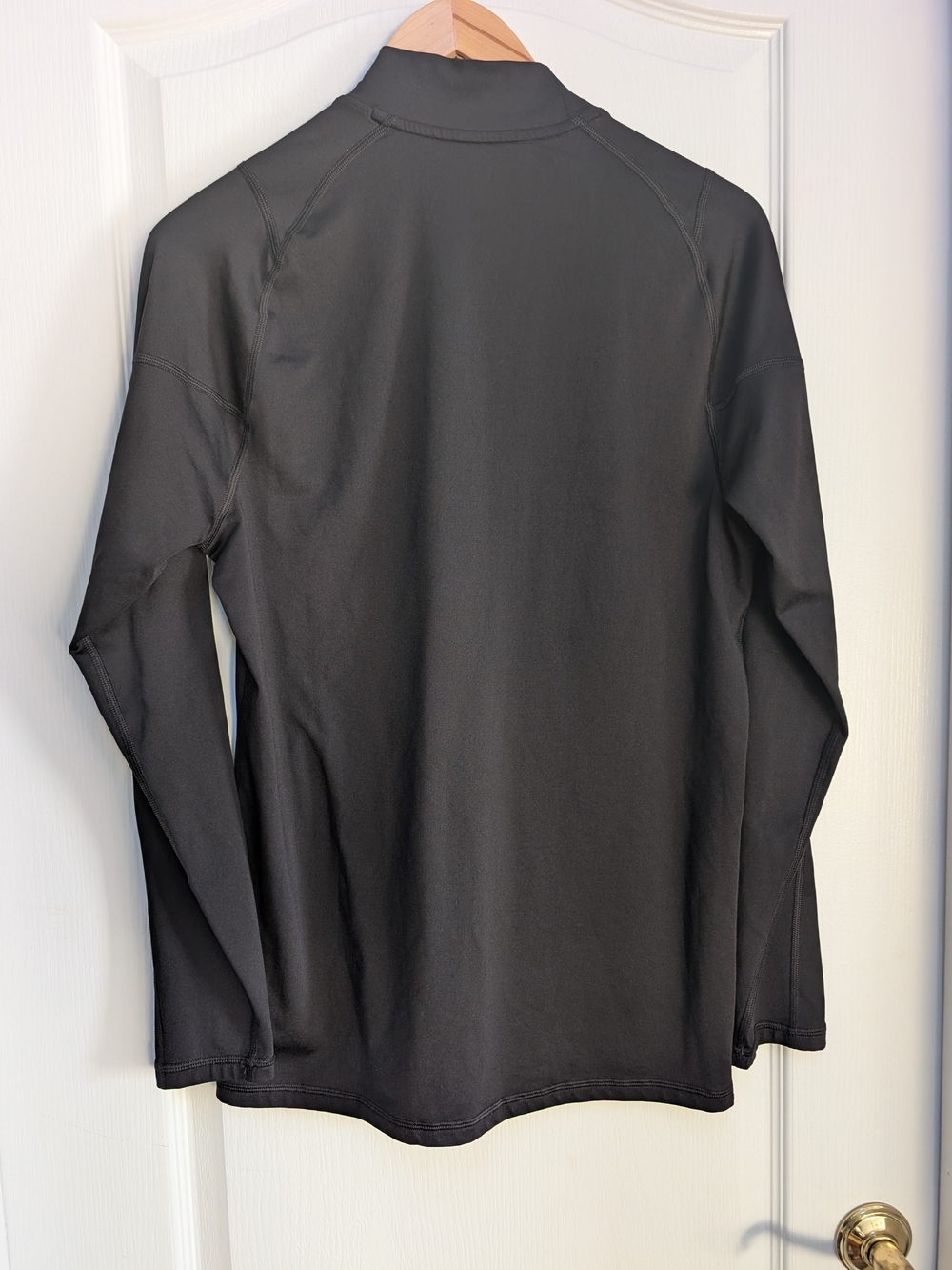 Under Armour Men’s M Black Mock Neck Compression Base Layer Cold Weather
